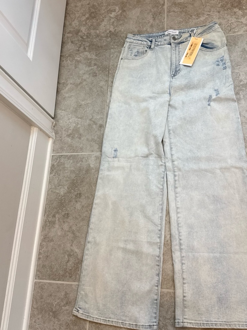 High-Rise Light Wash Wide-Leg Jeans - Unbranded